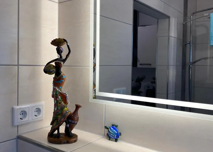 Far Away From Africa Daire